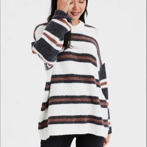 Womens American eagle crew neck sweater